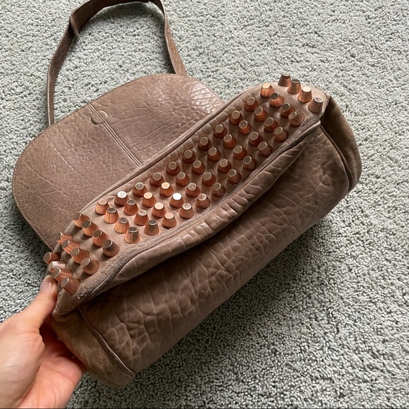 ALEXANDER WANG Taupe Pebbled Lambskin Leather Rose Gold Crossbody Messenger Bag - Picture 7 of 16